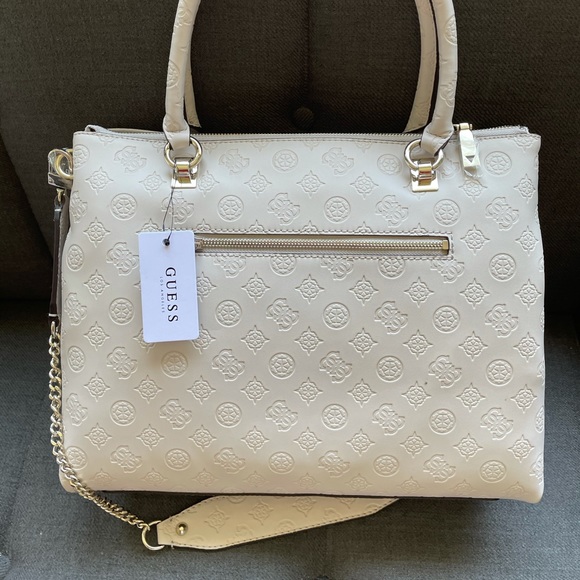 Guess♥️Brand New♥️ Hand- Bag from Guess !! - Picture 2 of 8